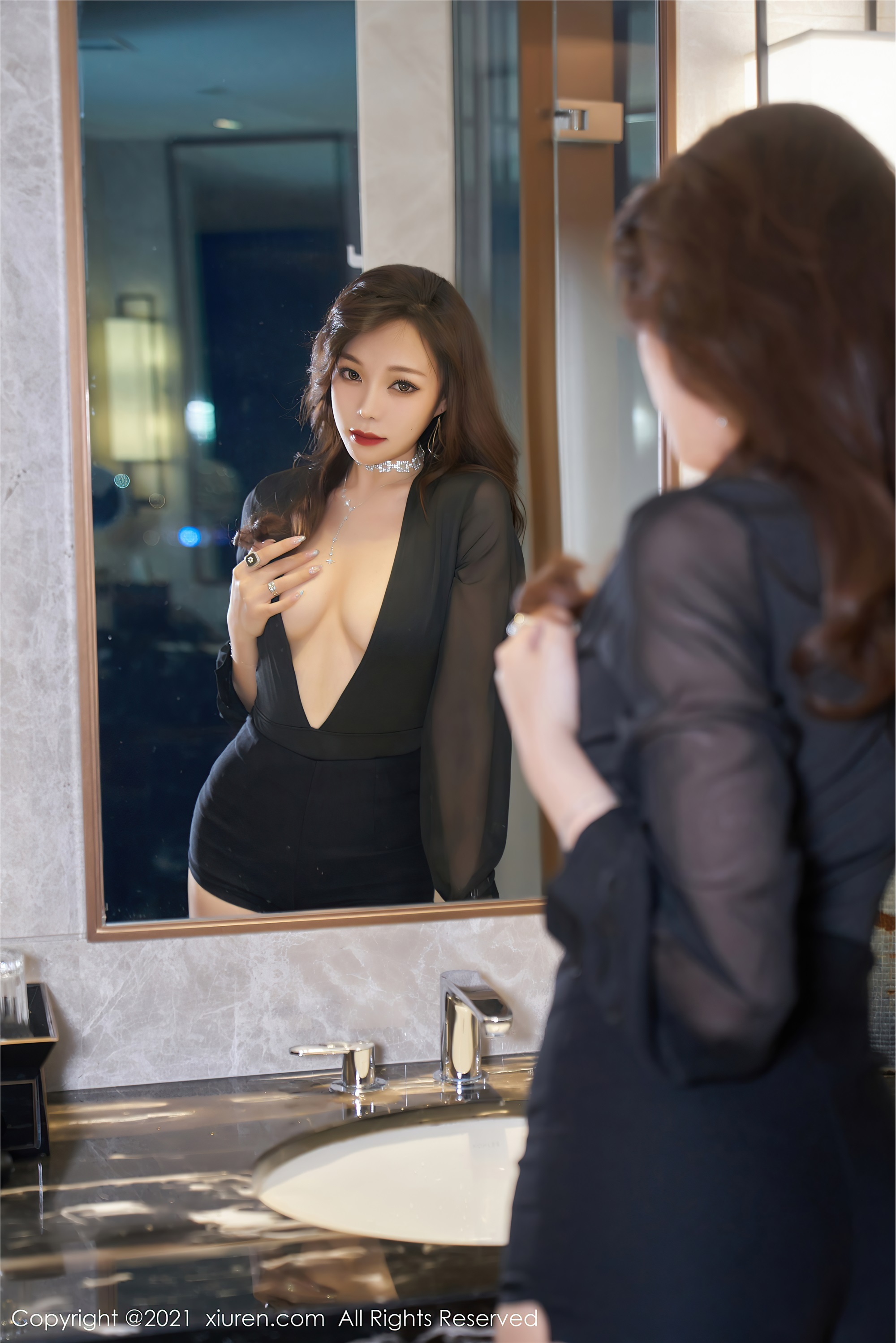 XIUREN秀人网 2021.06.09 No.3524 芝芝Booty